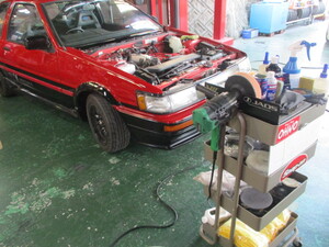 AE86 赤黒レビン　２６